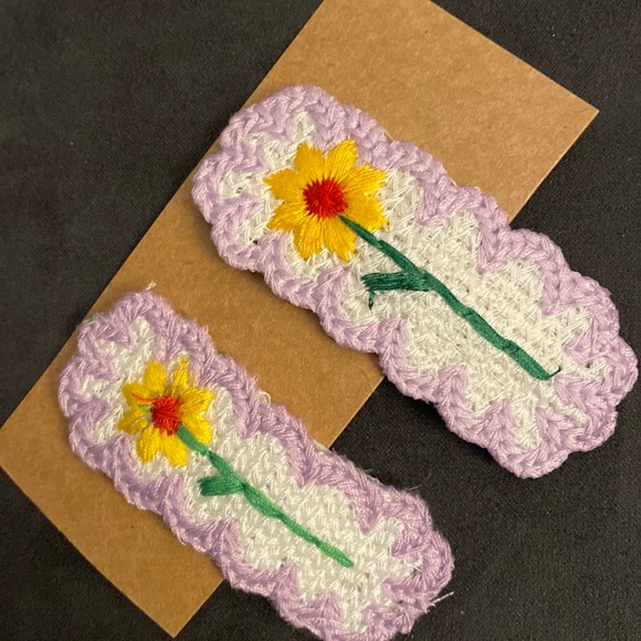 ROMWE Accessories - ROMWE Anime 2pcs Floral Embroidery Hair Clip - 256